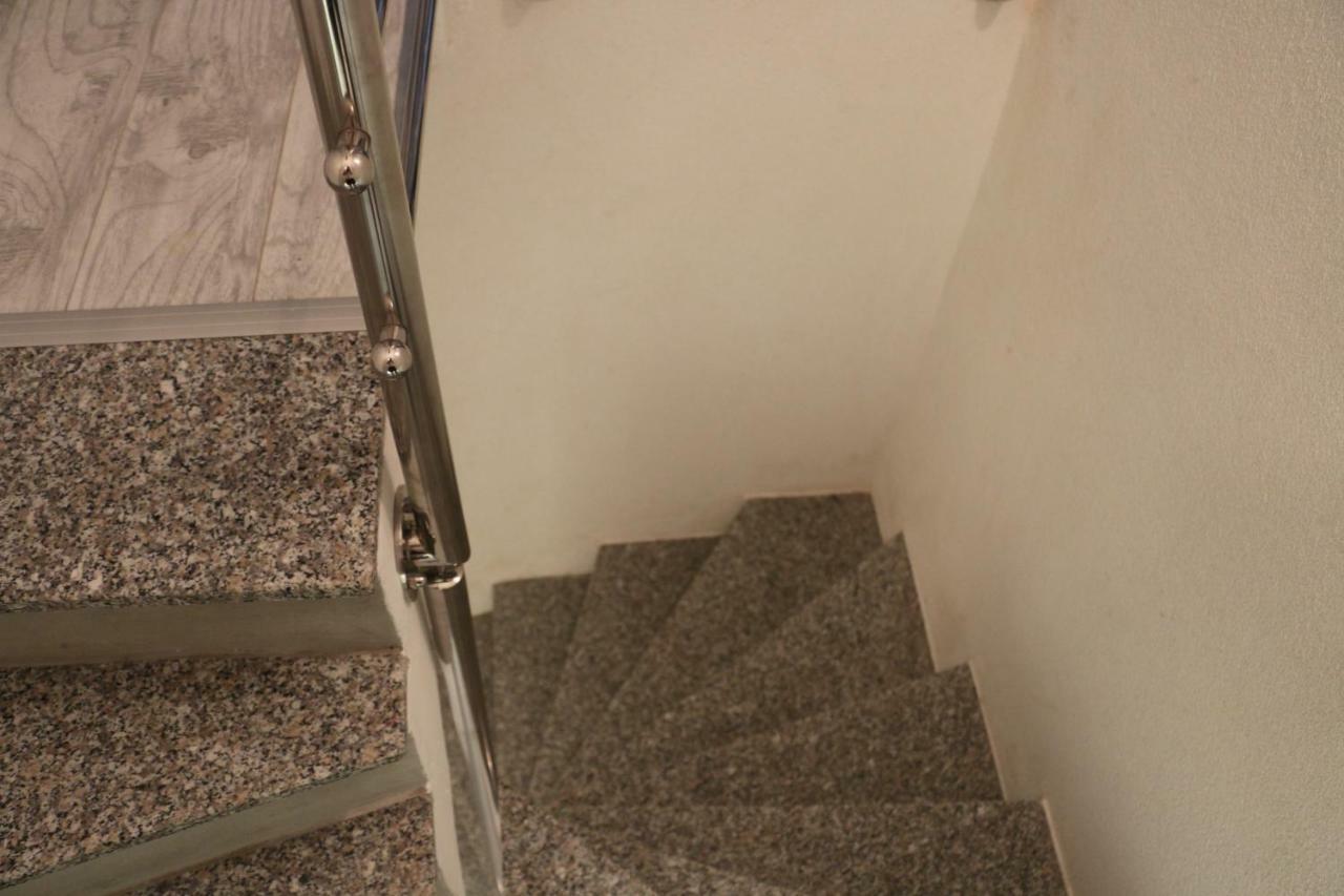 Luma 1 Apartment โอซีเยก ภายนอก รูปภาพ